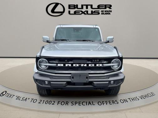Iconic Silver Metallic 2024 Ford Bronco Outer Banks