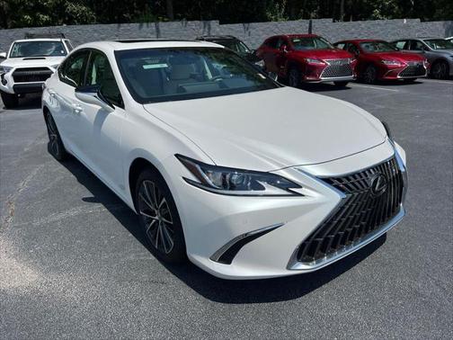 2025 Lexus ES 300h F SPORT Design