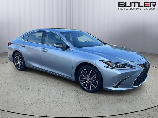 Iridium 2022 Lexus ES 350 Base