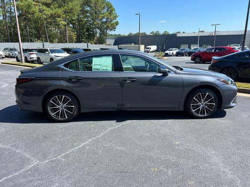 2025 Lexus ES 350 Base