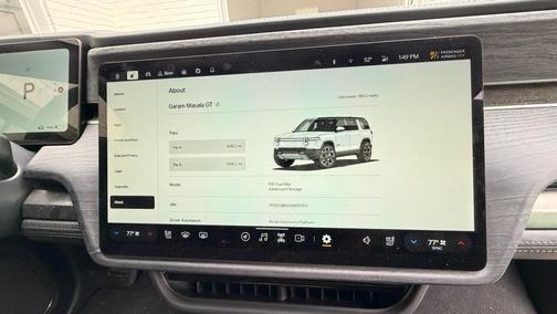2025 Rivian R1S Adventure