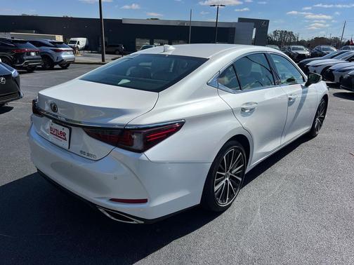 2025 Lexus ES 350 Base