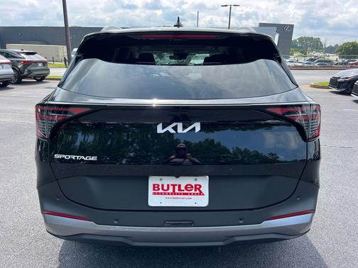 Ebony Black 2026 Kia Sportage EX