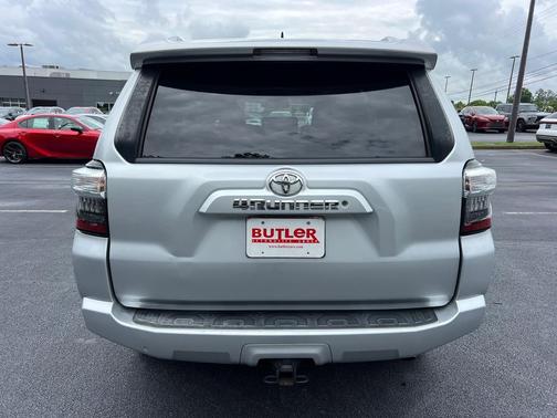 Classic Silver Metallic 2018 Toyota 4Runner SR5 Premium