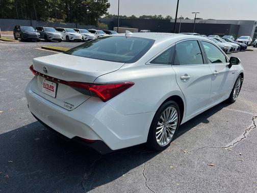 2019 Toyota Avalon Hybrid Limited