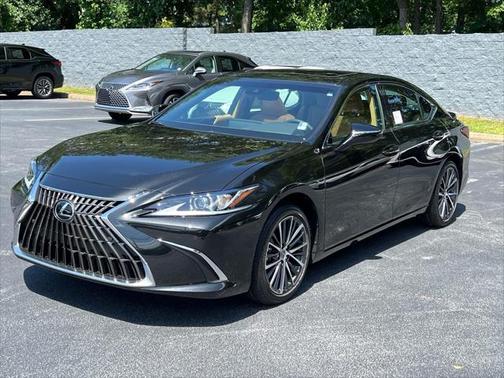 2025 Lexus ES 300h F SPORT Design