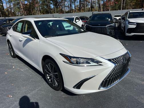 2025 Lexus ES 350 Base
