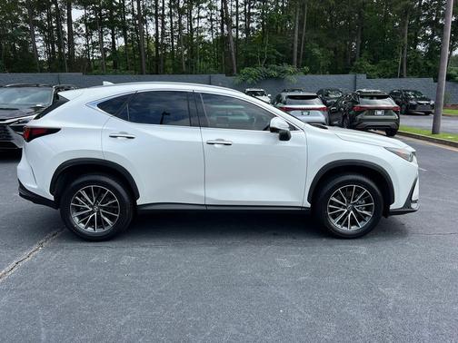 Eminent White Pearl 2024 Lexus NX 350h Luxury