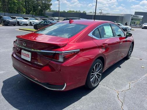 2025 Lexus ES 300h Base