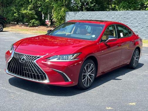 2025 Lexus ES 300h Base