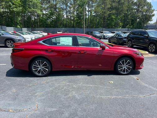 2025 Lexus ES 300h Base