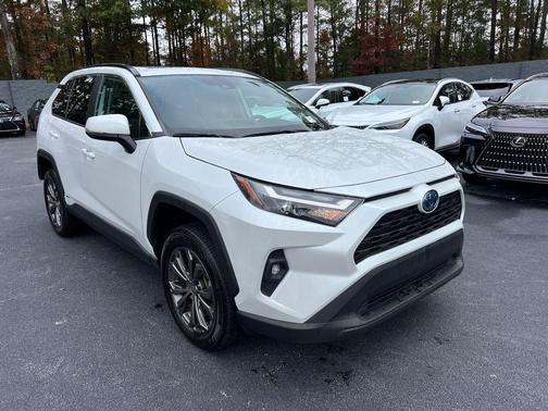 2023 Toyota RAV4 Hybrid XLE Premium