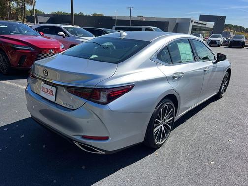 2025 Lexus ES 350 Base