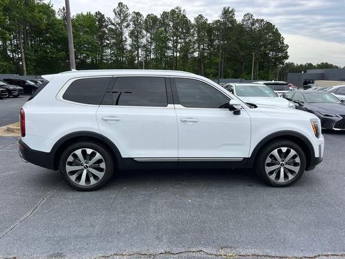 Glacial White Pearl 2022 Kia Telluride S