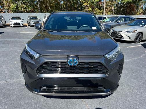 2023 Toyota RAV4 Hybrid SE