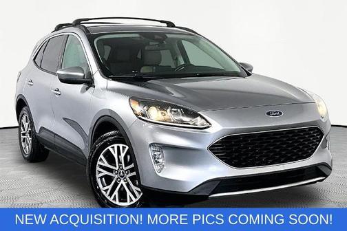 ICONIC SILVER 2021 Ford Escape SEL