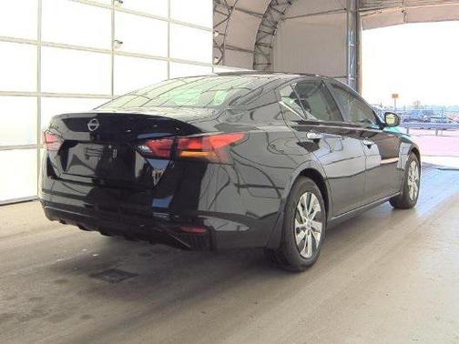 2023 Nissan Altima S FWD