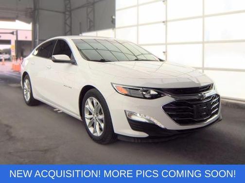 Summit White 2019 Chevrolet Malibu LT W/1LT