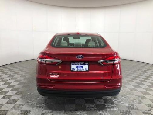 Photo 4 of 32 of 2020 Ford Fusion S