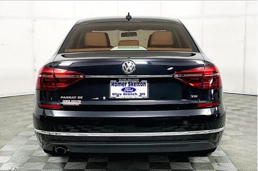 2017 Volkswagen Passat 1.8T SE