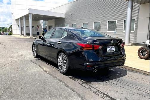 2023 Nissan Altima 2.5 SL