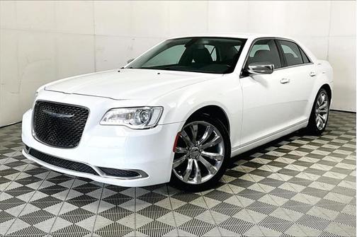 2018 Chrysler 300 Touring