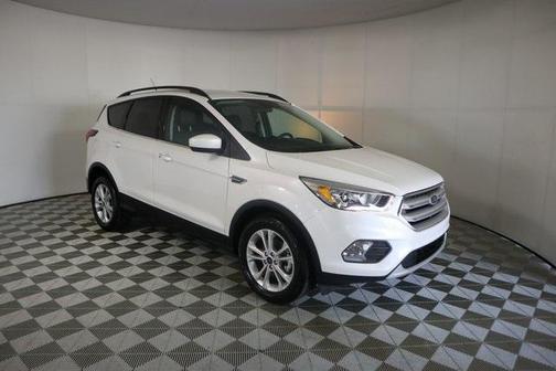 Photo 1 of 33 of 2019 Ford Escape SEL