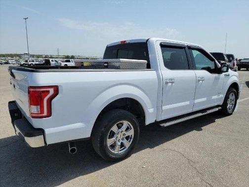 Photo 2 of 5 of 2016 Ford F-150 XLT