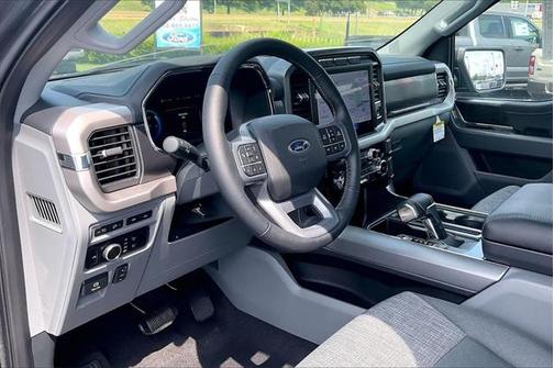 2023 Ford F-150 Lightning XLT