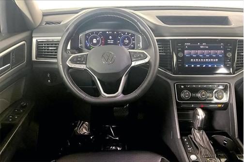 2022 Volkswagen Atlas 3.6L SE w/Technology