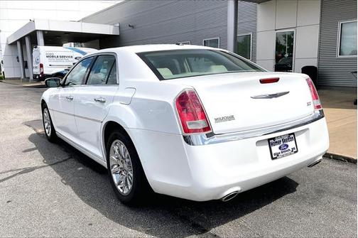 2014 Chrysler 300 S