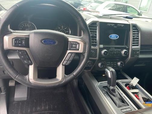 Photo 5 of 5 of 2016 Ford F-150 Platinum
