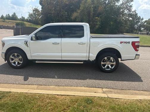 STAR WHITE METALLIC TRICOAT 2023 Ford F-150 LARIAT