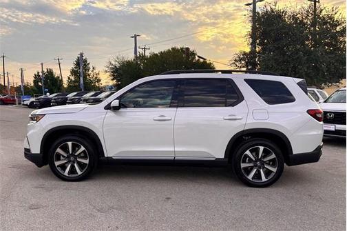 2025 Honda Pilot Touring