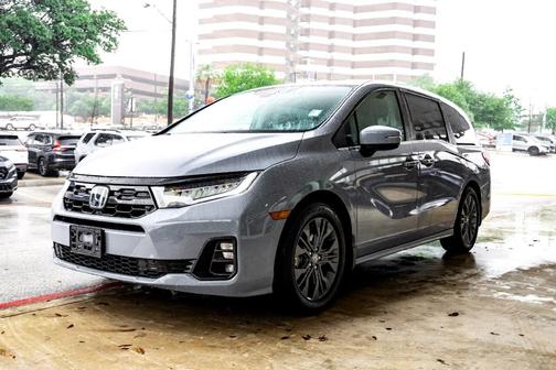 Sonic Gray Pearl 2025 Honda Odyssey Touring
