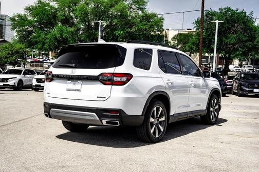 Platinum 2025 Honda Pilot Sport