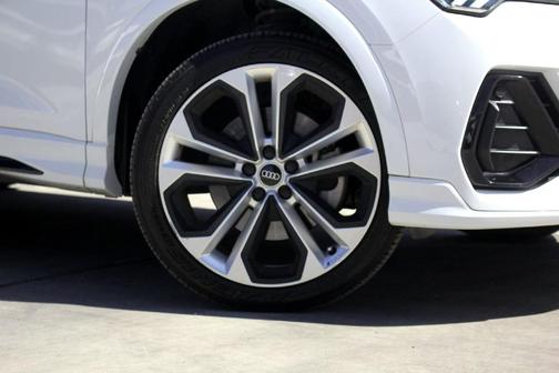 2022 Audi Q3 45 S line Premium Plus