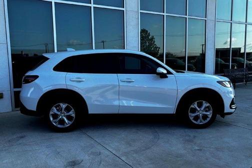 2025 Honda HR-V LX