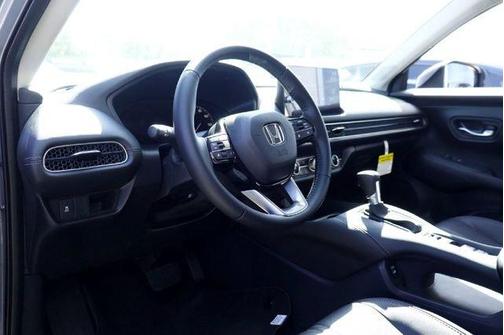 Urban Gray Pearl 2027 Honda HR-V EX-L