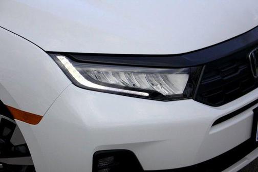 Platinum White Pearl 2026 Honda Odyssey EX-L
