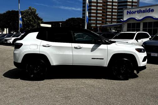 2023 Jeep Compass Altitude