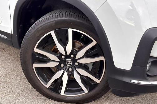 2021 Honda Pilot Touring 8-Passenger