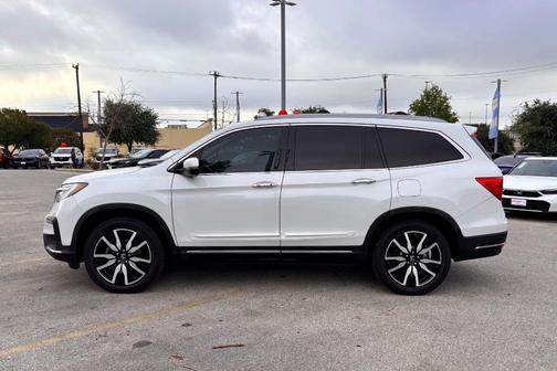 2021 Honda Pilot Touring 8-Passenger