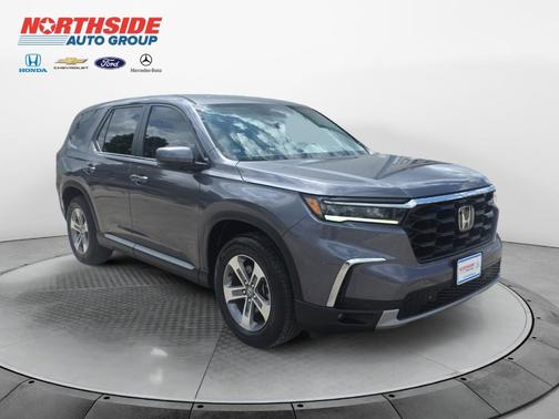 Modern Steel Metallic 2024 Honda Pilot EX-L