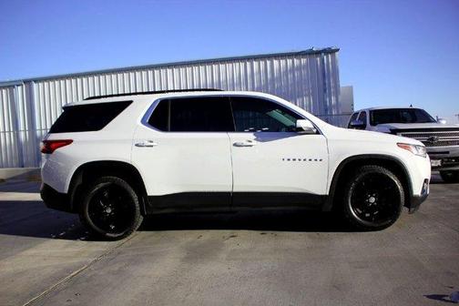 2021 Chevrolet Traverse LT Cloth