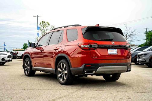 Radiant Red Metallic II 2024 Honda Pilot Touring