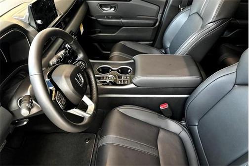 2025 Honda Pilot Touring+