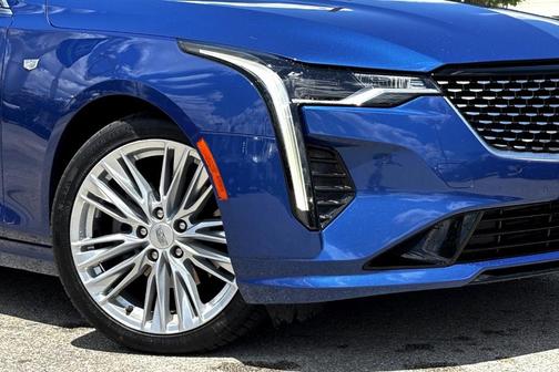 2023 Cadillac CT4 Premium Luxury