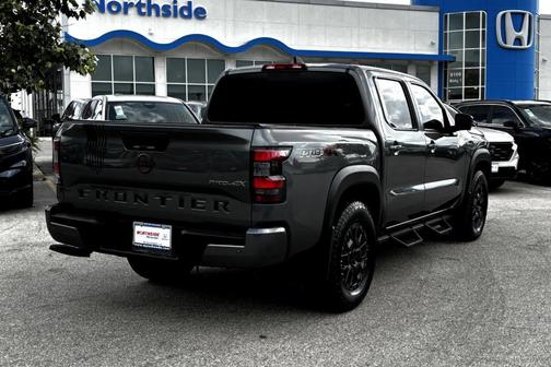 2023 Nissan Frontier PRO-4X