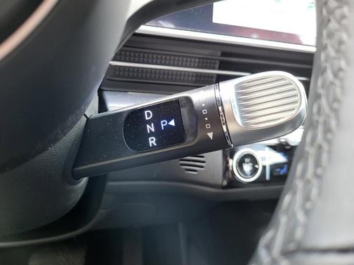 2024 Hyundai IONIQ 6 SEL